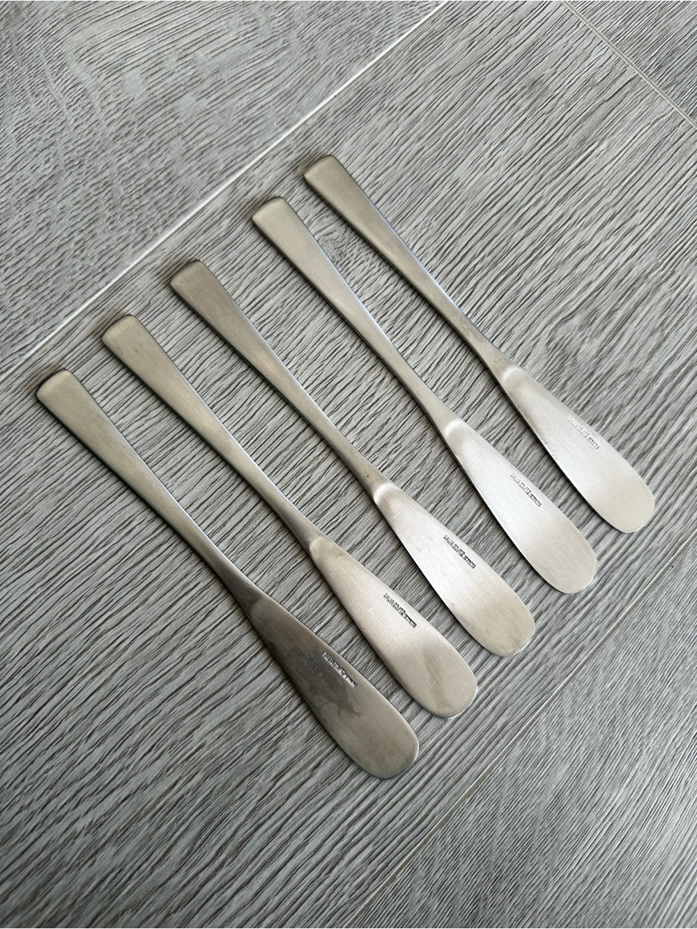 Lot of 5 Vintage Dalia Picasso Satin Stainless Steel Flat Handle Butter Spreader